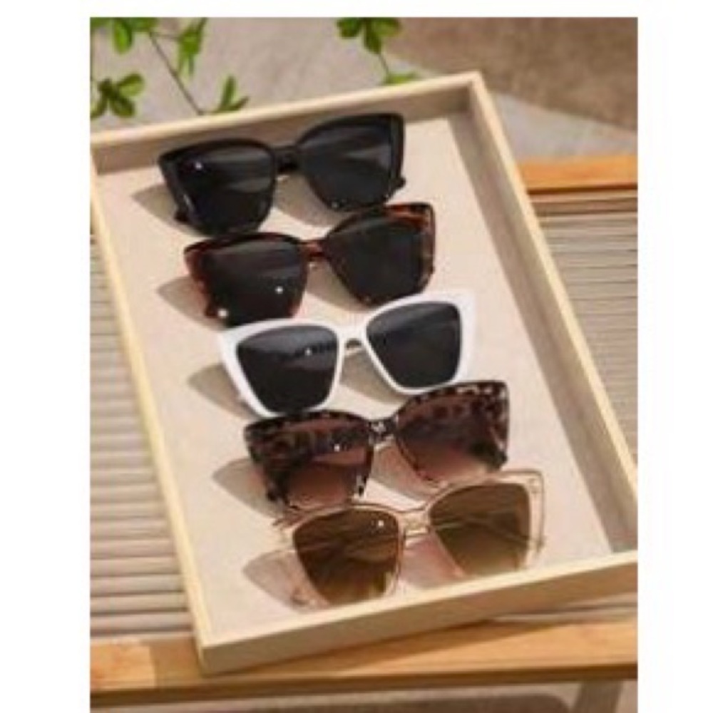 New Cat-Eye Sunglasses, w/ case (colors may vary). Buyers choice!